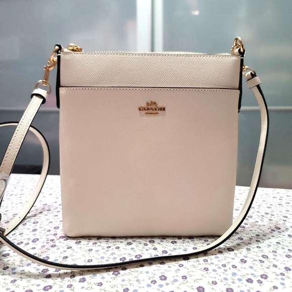 New Coach Messenger Kitt Crossbody bag - Picture 3 of 7